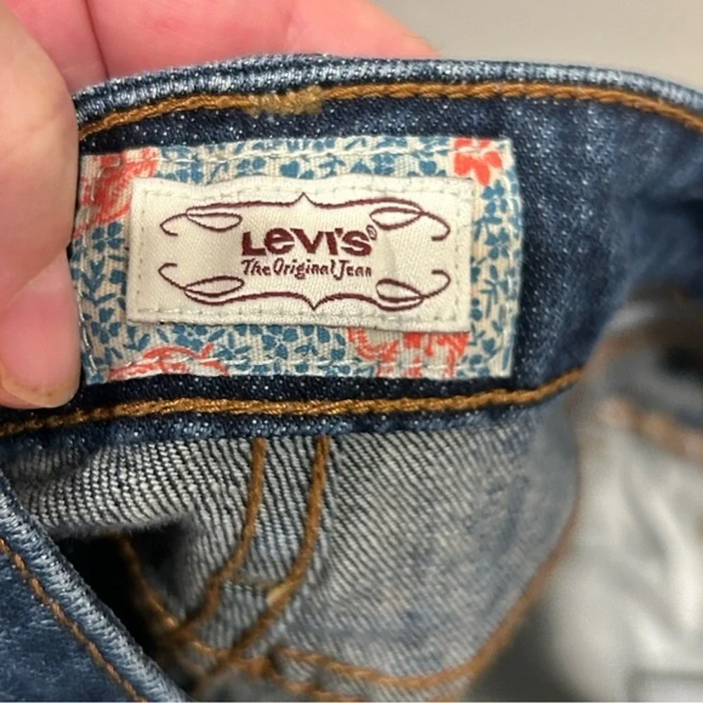 Levis Womens 6 Dark Wash Denim Cutoff Shorts Raw Hem Stretch Blue Beach Fesitval